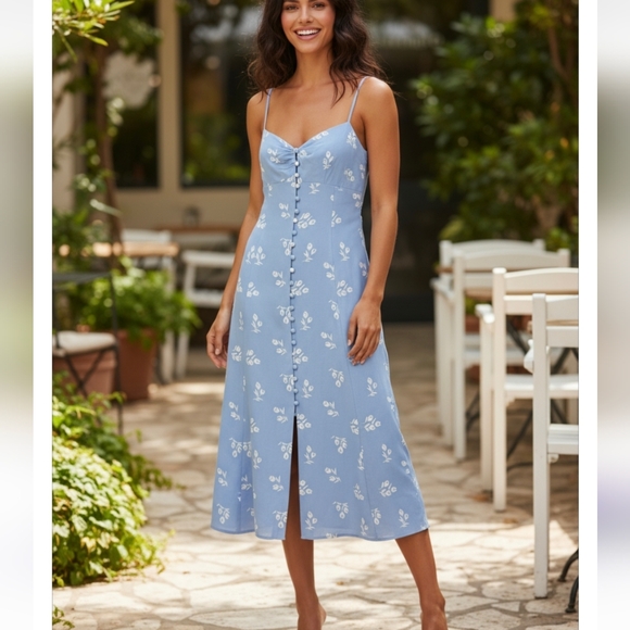 Reformation Dresses & Skirts - Reformation Cybill Blue Floral Print Georgette Midi Dress! Size S